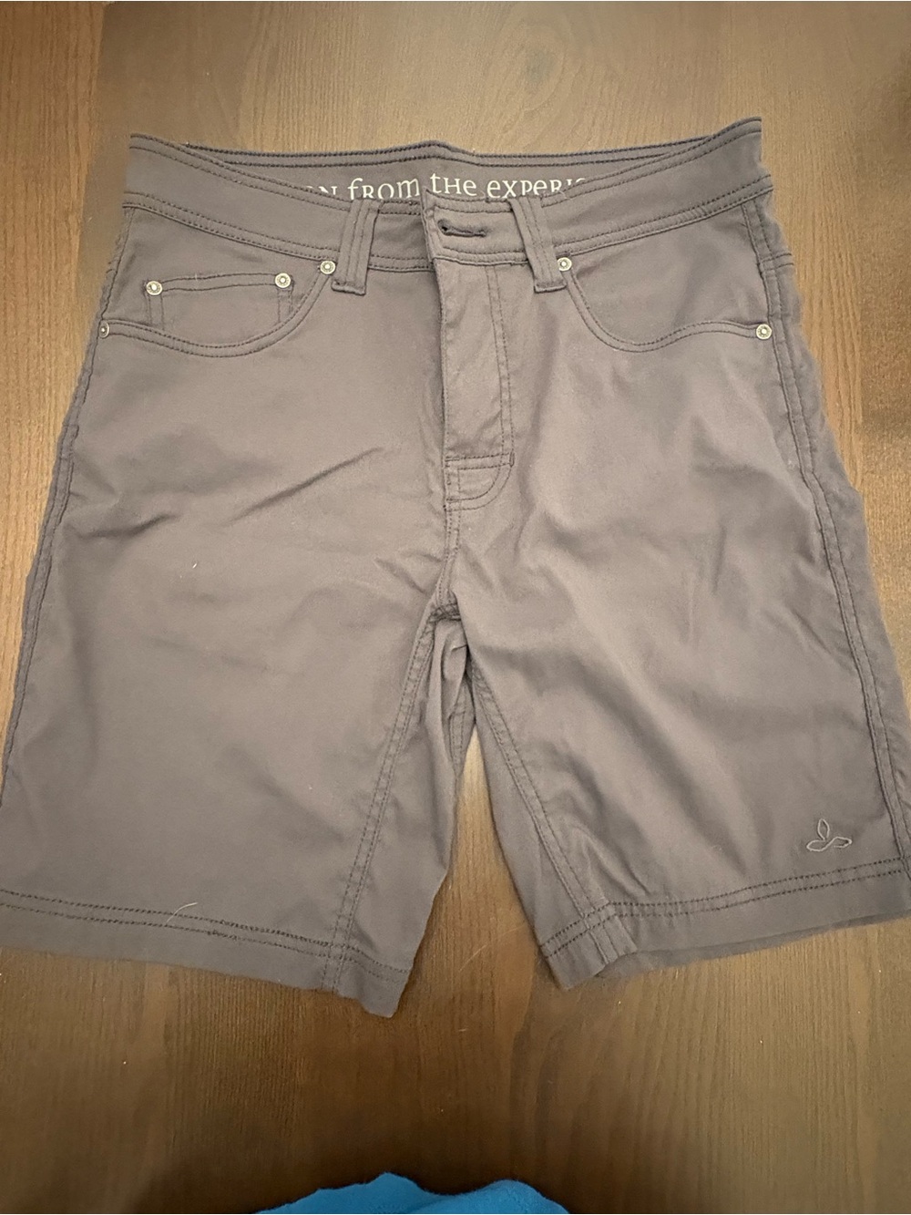 Prana Men's Charcoal Gray Flat-Front Shorts 30x9.